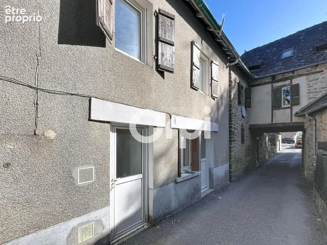Maison à AUBAZINES
