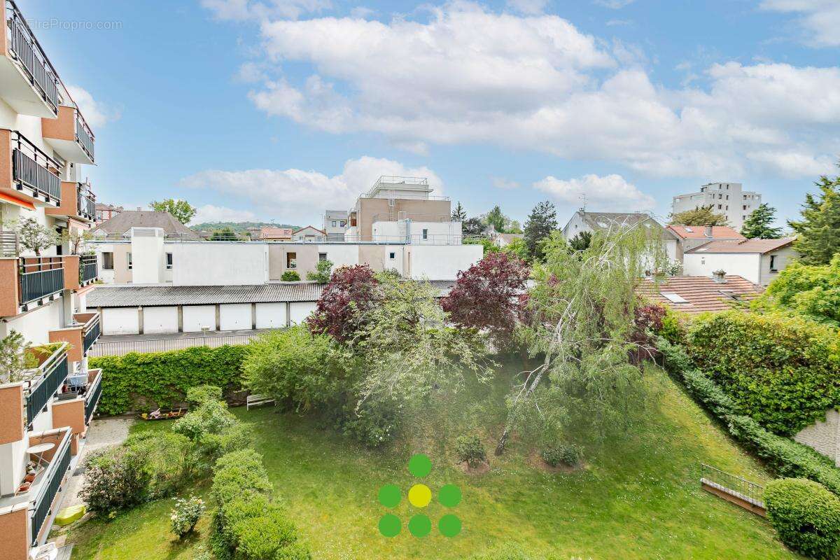 Appartement à NANTERRE