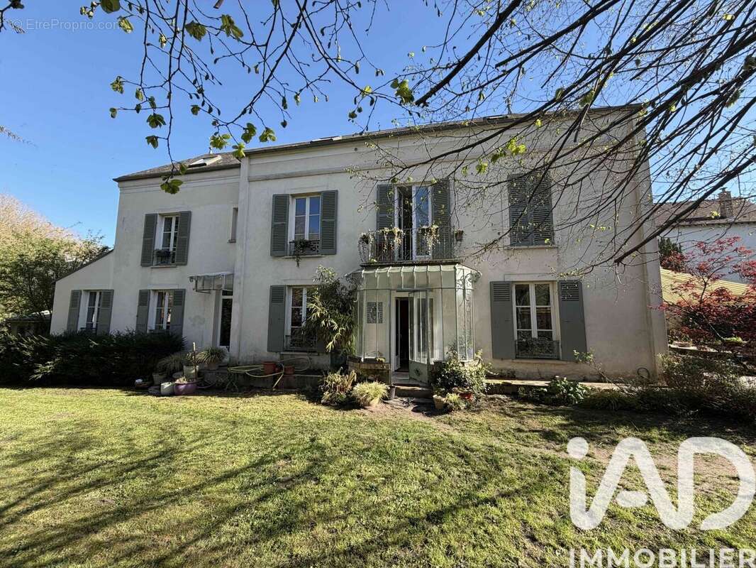 Photo 2 - Maison à SAINT-PIERRE-LES-NEMOURS