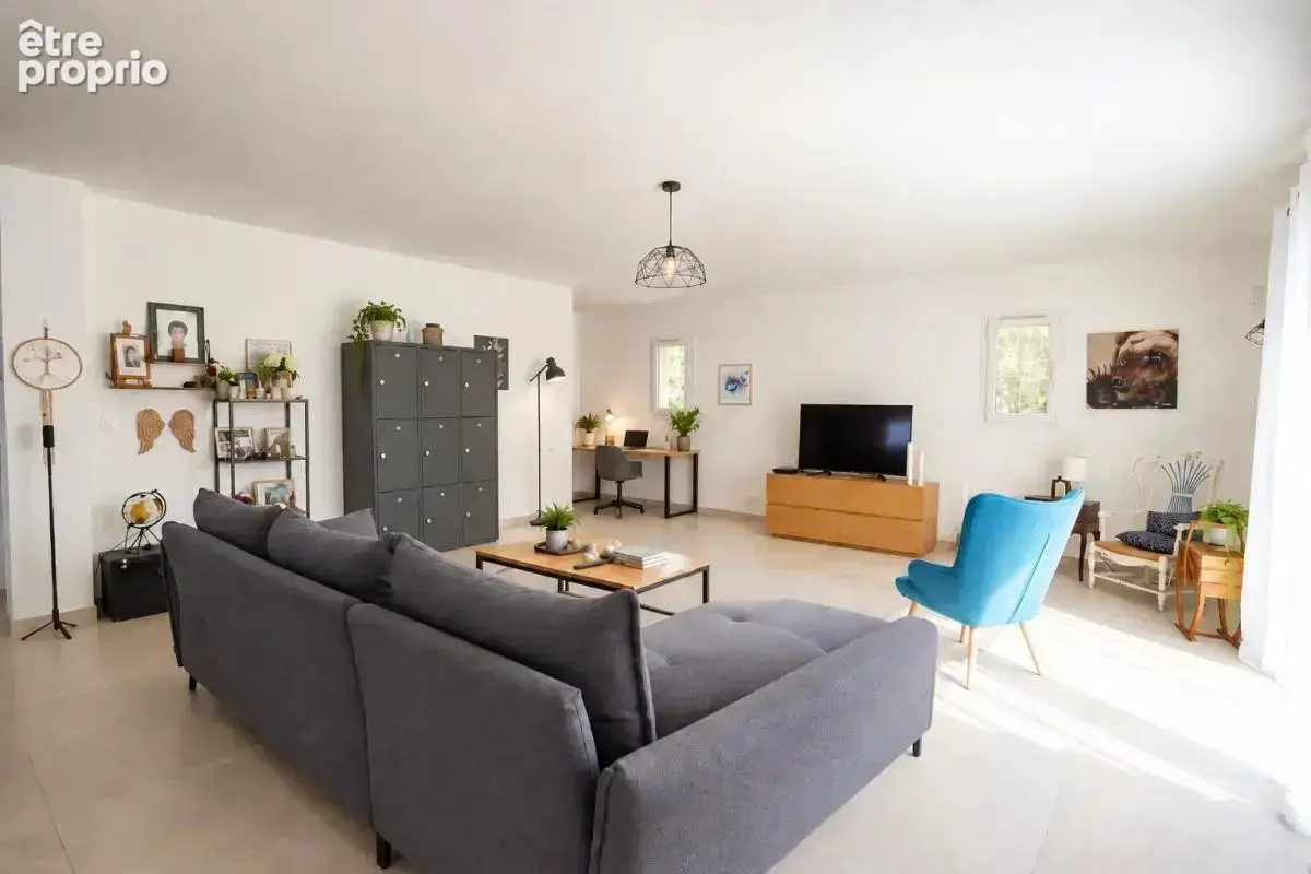 Maison de plain pied de 167 M2 sur 3000 M² de terrain construction traditionnel de 2016 - photo 4