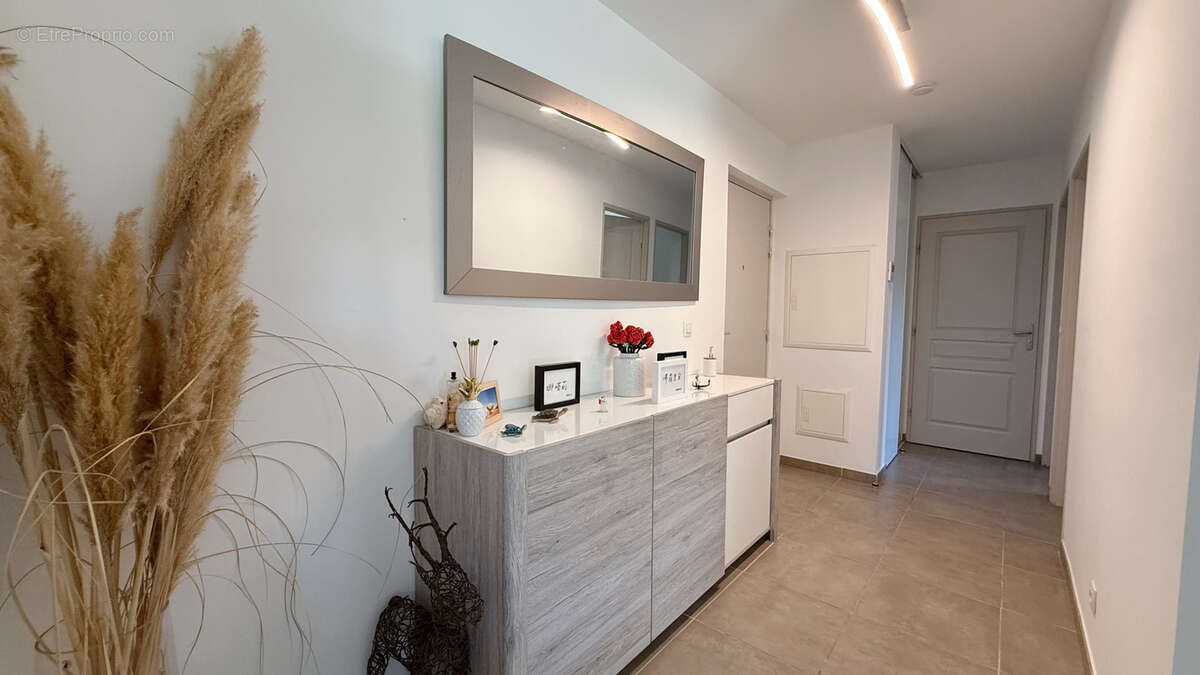 Appartement à SANARY-SUR-MER