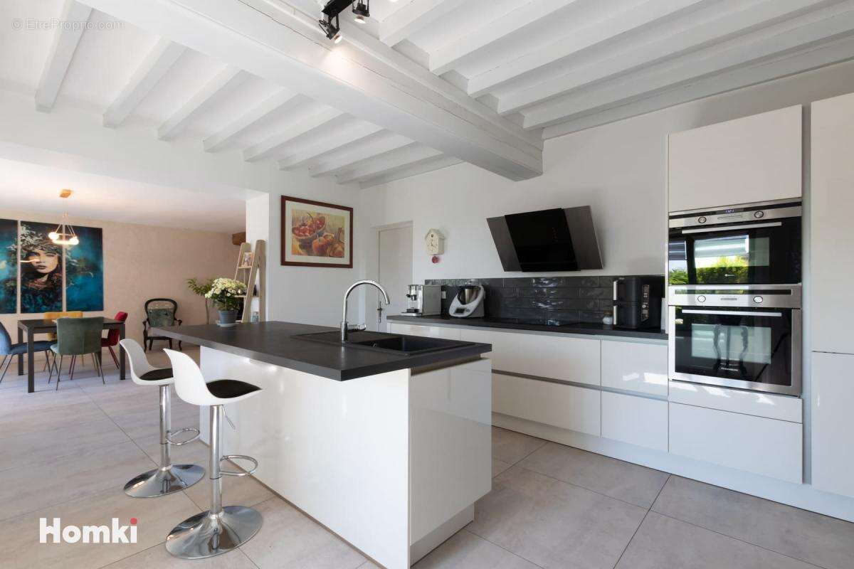 Maison de ville T5 de 215 m² à Lucenay 69480 - photo 9