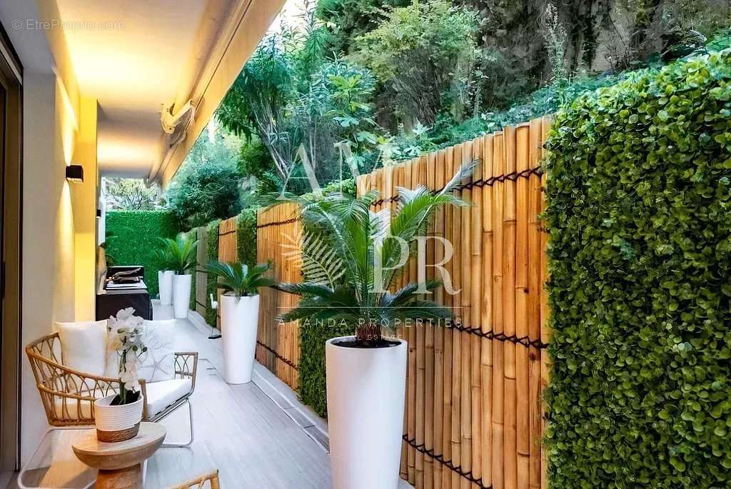 Appartement à LE CANNET