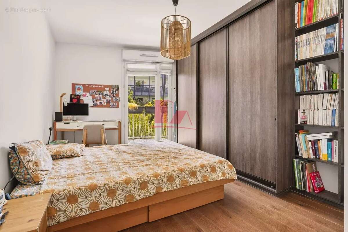 Appartement à ISSY-LES-MOULINEAUX