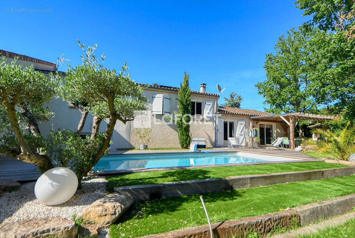 Maison à MONTANS