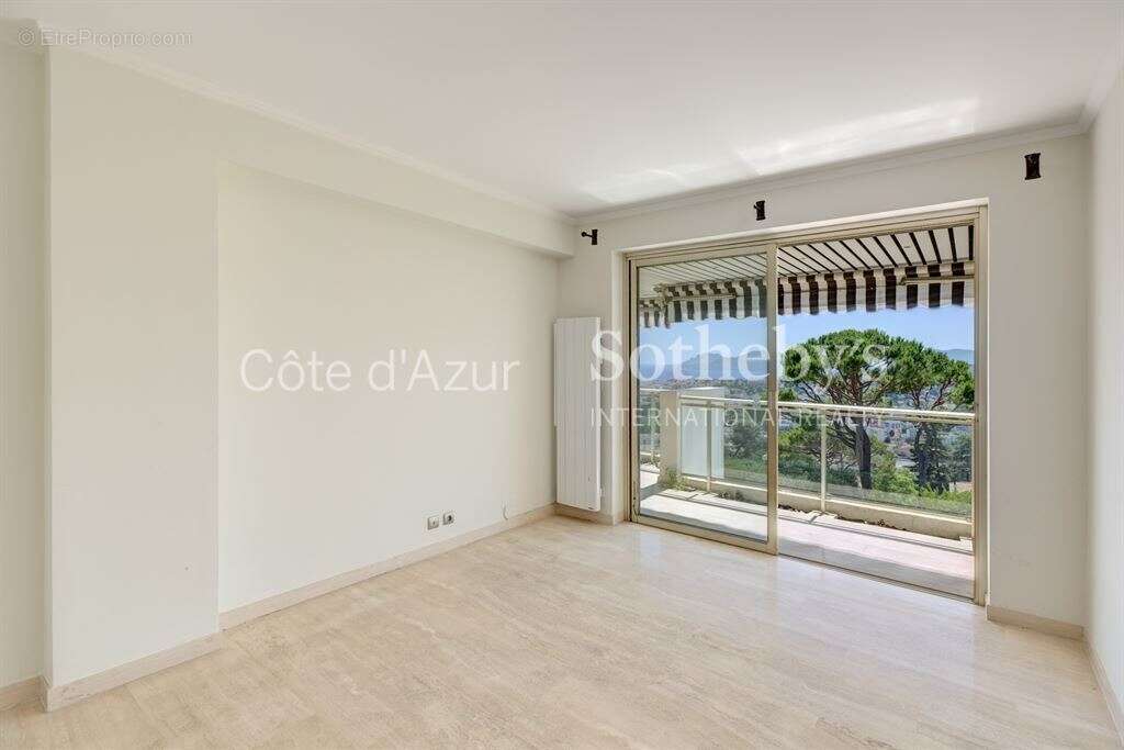 Appartement à LE CANNET