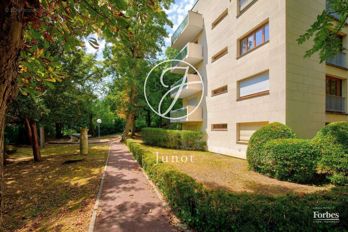 Appartement à SEVRES