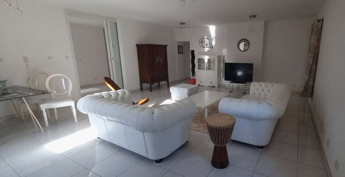 Maison à JONQUIERES