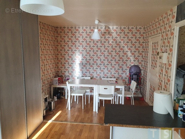 Maison à MONTREJEAU