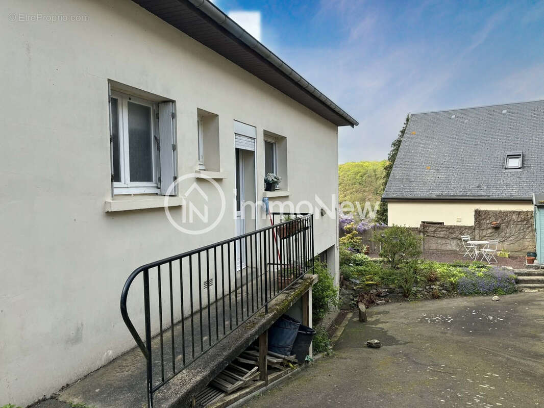 Maison à MORTAIN