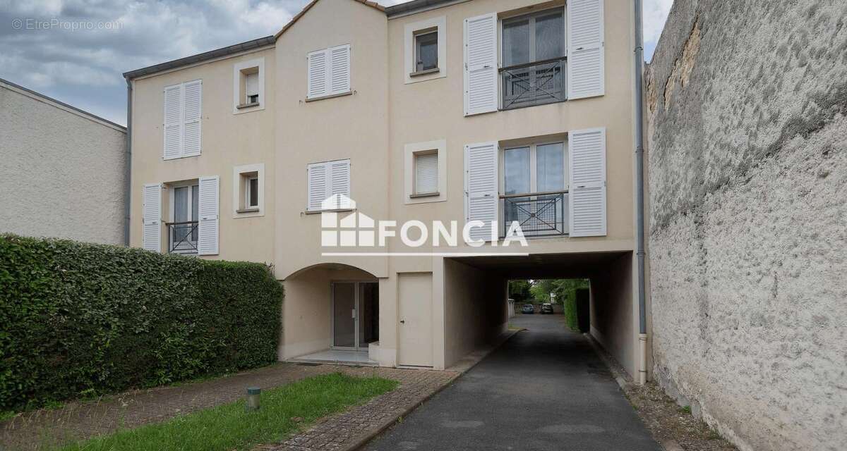 Appartement à DAMMARIE-LES-LYS