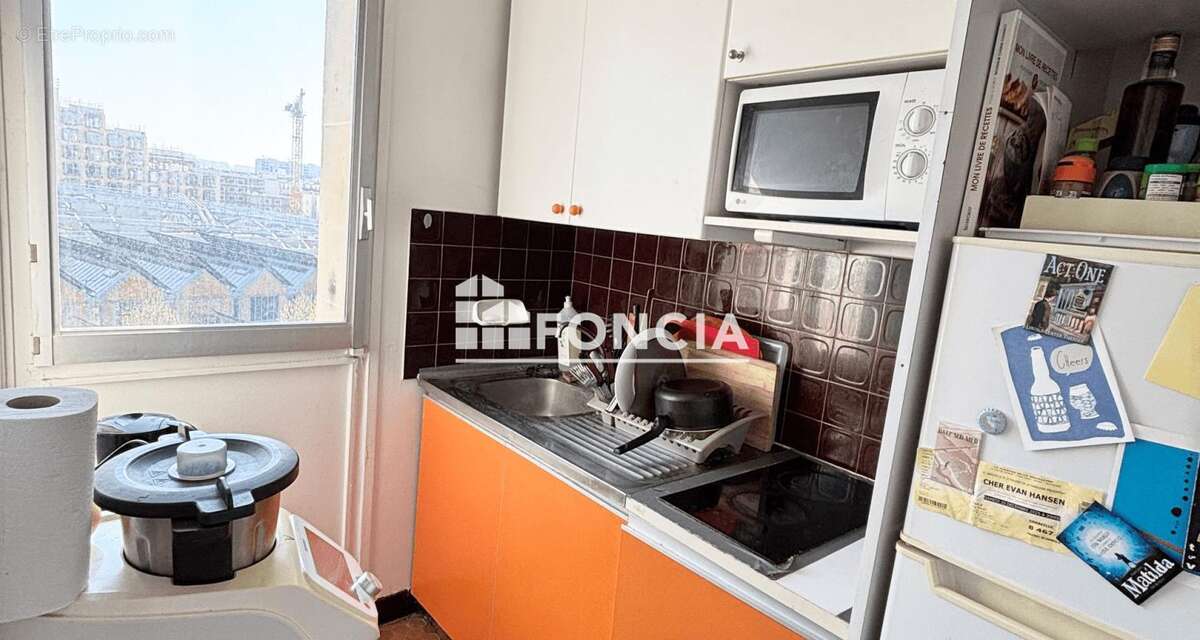 Appartement à PARIS-18E
