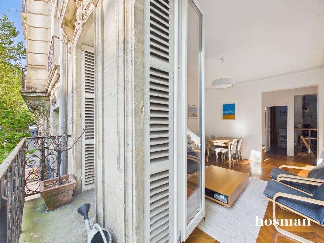 Appartement à PARIS-18E