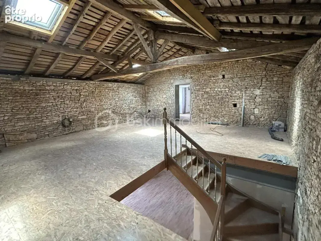 maison charentaise – charme, calme & fort potentiel terrain 3200m2 6km mansle - photo 7