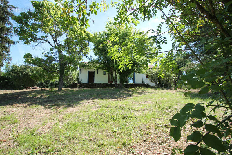 Maison à CASTELJALOUX