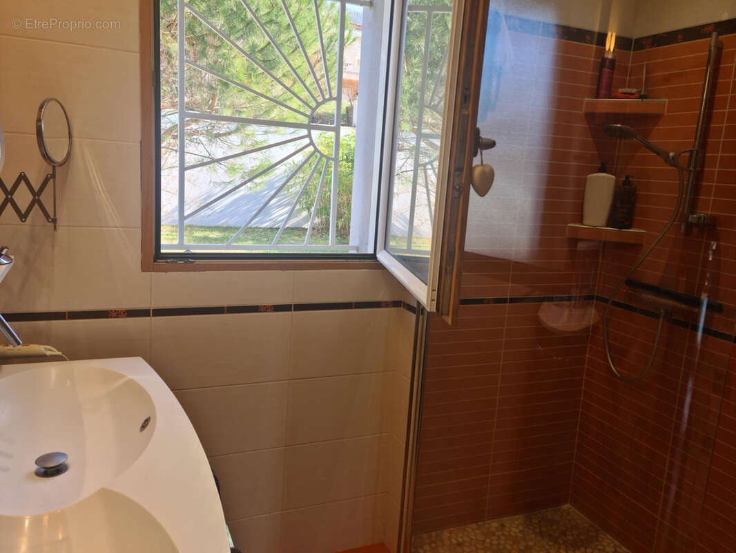 Maison à VEYRE-MONTON