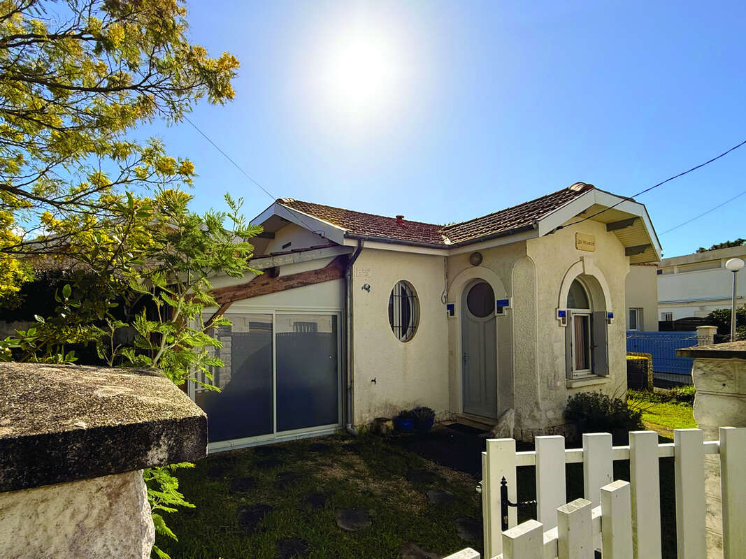 Maison à SAINT-GEORGES-DE-DIDONNE