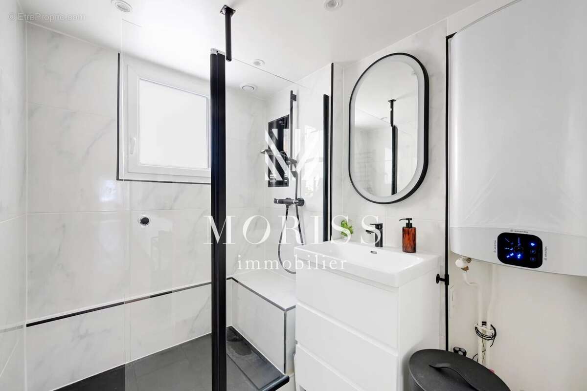 Appartement à PARIS-2E