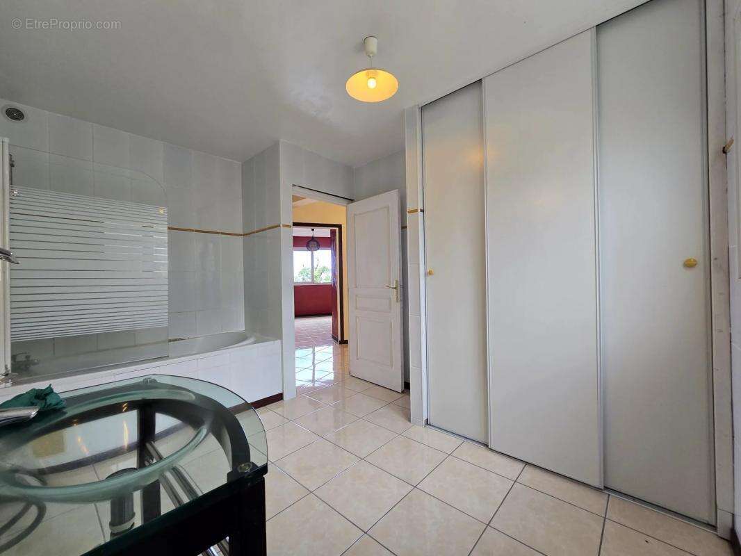 Maison à SAINT-BENOIT