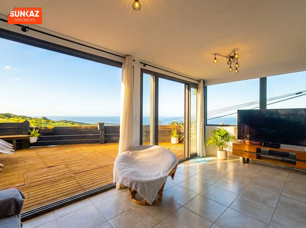 Maison à PETITE-ILE