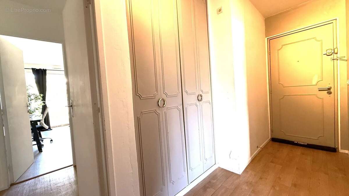 Appartement à ELANCOURT