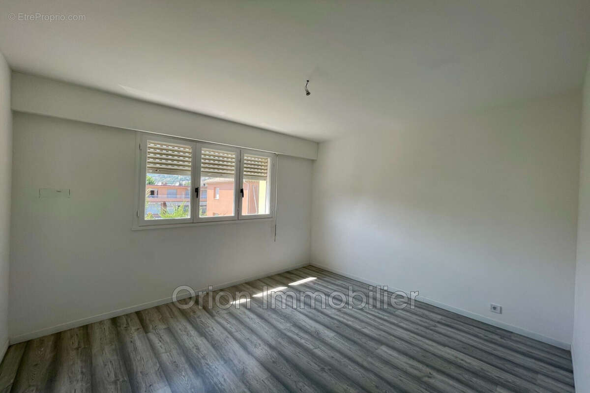 Appartement à MANDELIEU-LA-NAPOULE