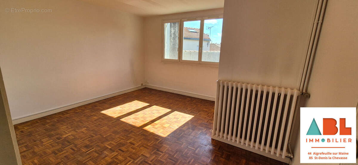 Appartement à AIGREFEUILLE-SUR-MAINE