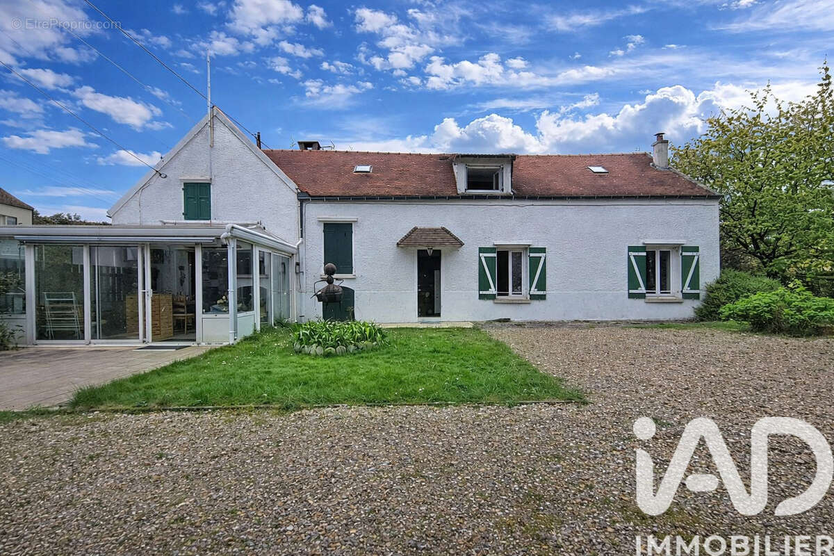 Photo 1 - Maison à EVRY-GREGY-SUR-YERRE