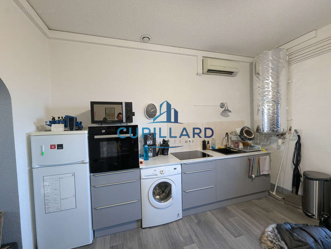 Appartement à SAINT-GERMAIN-LESPINASSE