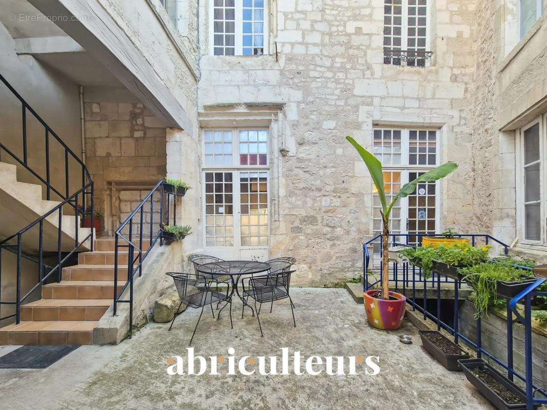 Superbe duplex à la vente à Saintes (17100) - photo 11