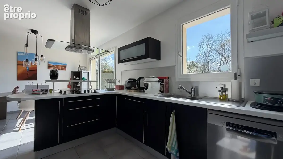Maison 5 pièces 90 m² à vendre à Venerand (17100) - photo 3