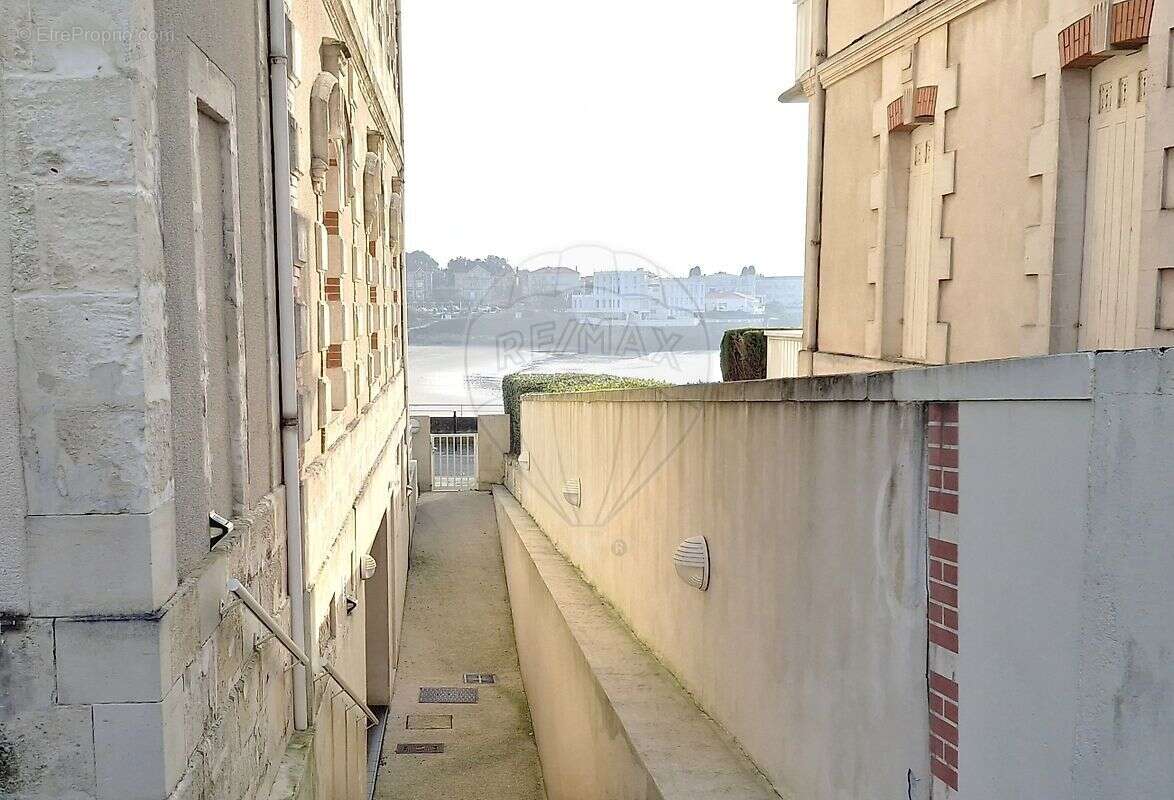 Appartement à VAUX-SUR-MER
