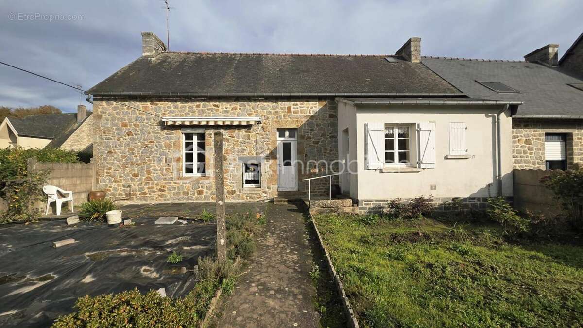 Maison à SAINT-GERMAIN-EN-COGLES