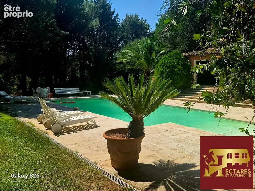 Propriété de charme sur 1ha de terrain au calme absolu sans être isolé - photo 2