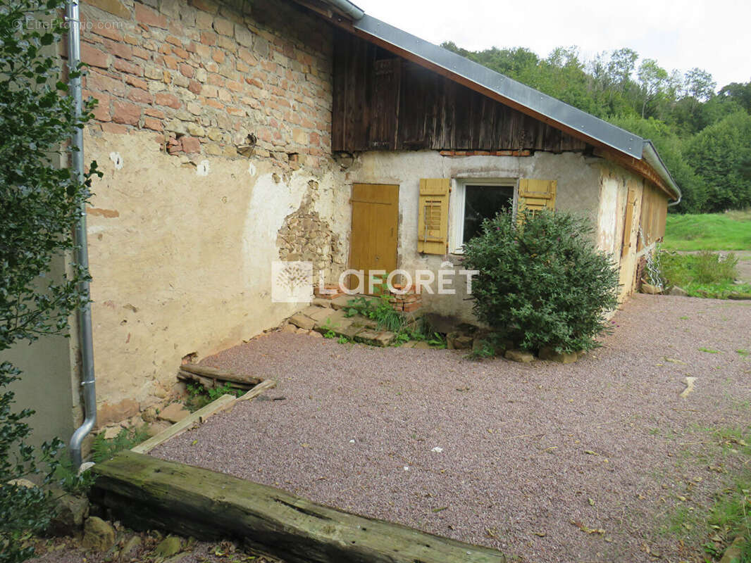 Maison à LAVELINE-DU-HOUX