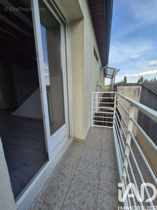 Photo 4 - Appartement à PONT-SUR-YONNE