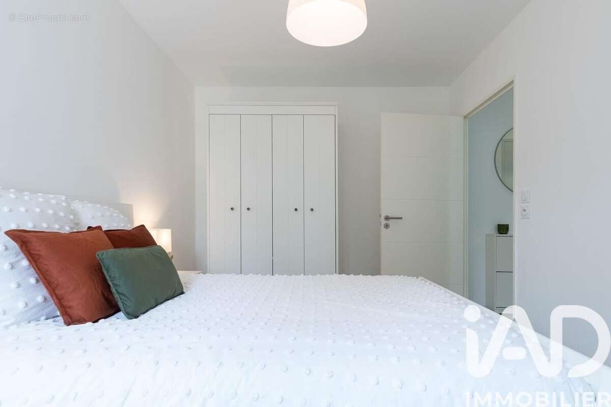 Photo 9 - Appartement à DECINES-CHARPIEU