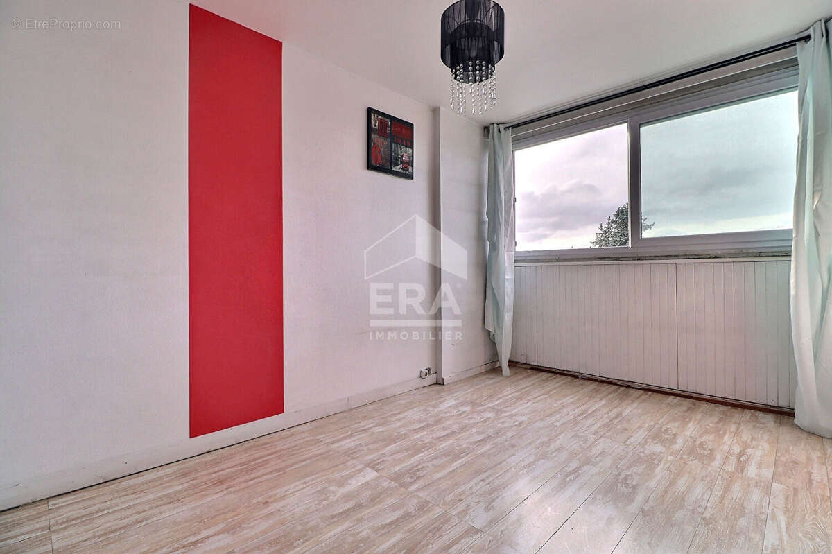 Appartement à AUBERVILLIERS