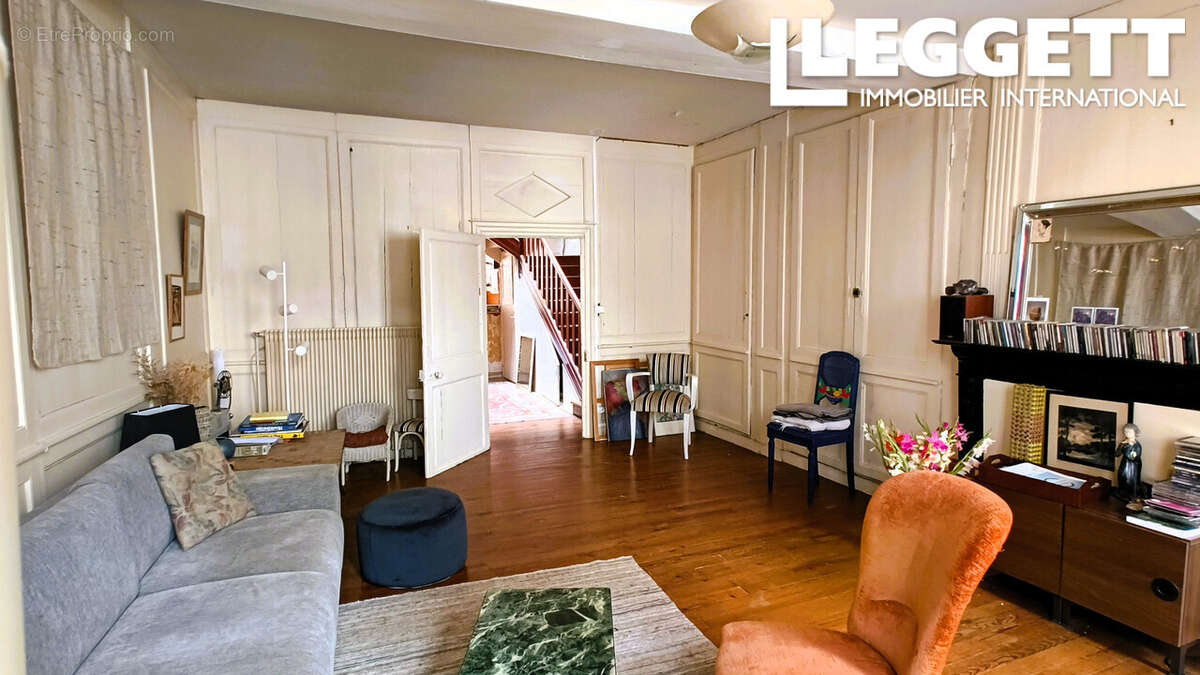 Maison Traditionnelle du XVIIe siècle type lanterne de Morlaix, au coeur du centre historique - photo 4