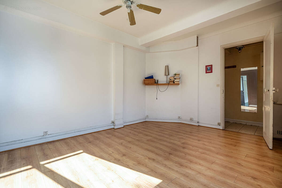 Appartement à PARIS-19E