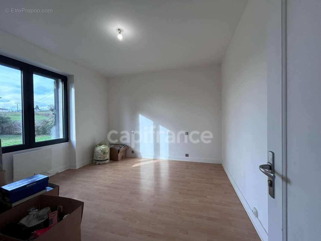Maison à vendre 5 pièces CORGNAC SUR L'ISLE (24) - photo 14
