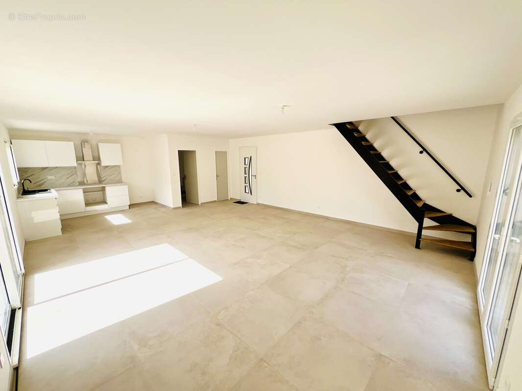 Maison à LE BOUSQUET-D'ORB