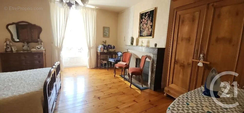 Appartement 103 m² à Aurillac  - photo 7