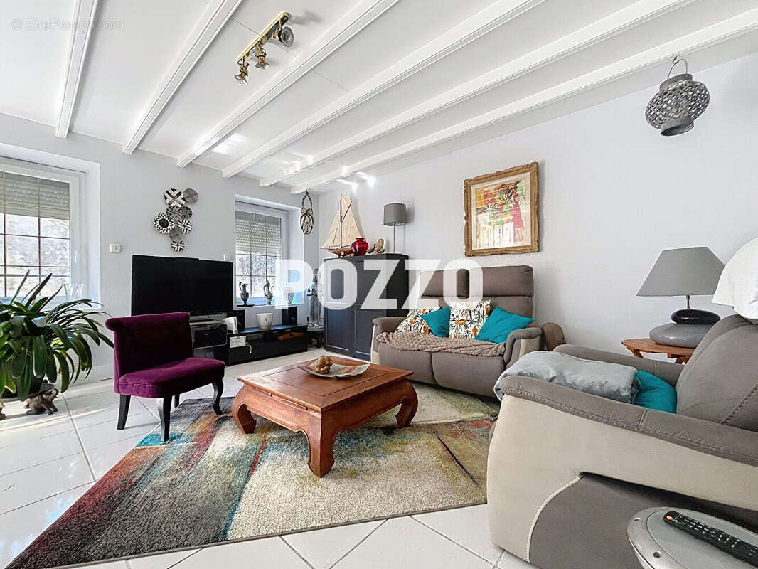 Maison à DONVILLE-LES-BAINS