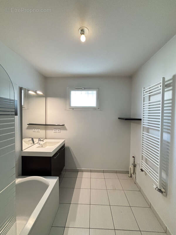 Appartement à BARBERAZ
