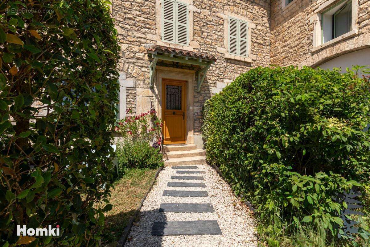 Maison de ville T5 de 215 m2 à Lucenay 69480 - photo 20