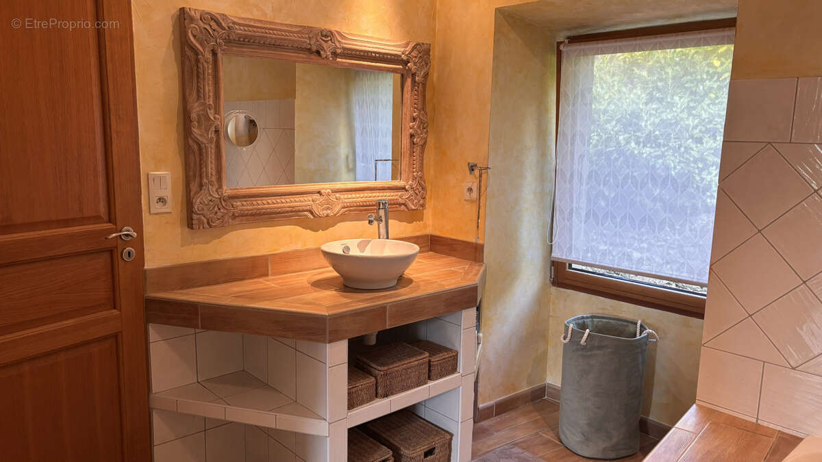 Maison à ETOILE-SUR-RHONE