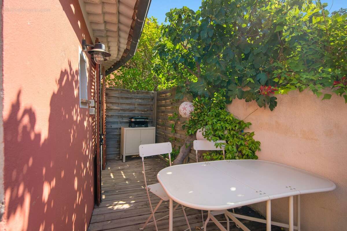 Maison 71 m² à Bormes-Les-Mimosas  - photo 2