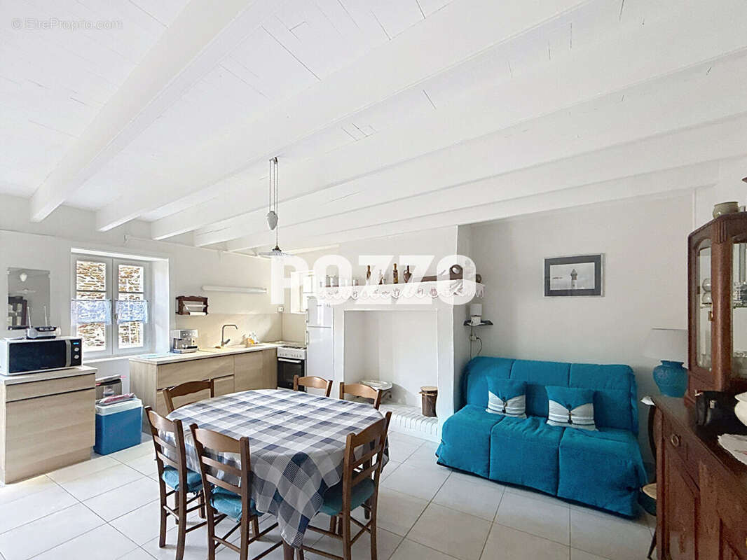 Maison à SAINT-PAIR-SUR-MER