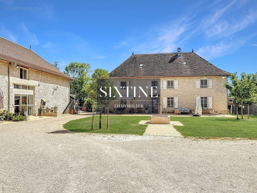 Maison à CREYS-MEPIEU